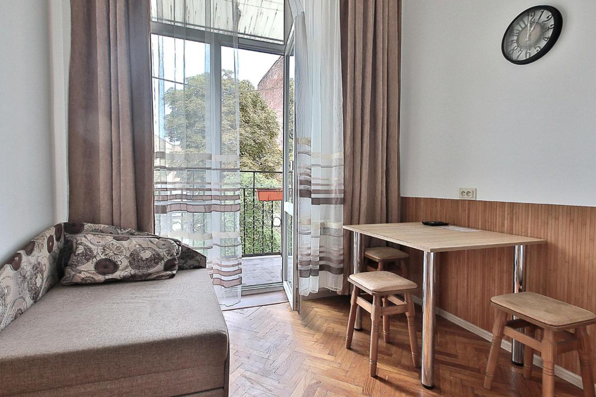 Buk Apartments On Doroshenka 29 Lvov Exteriér fotografie