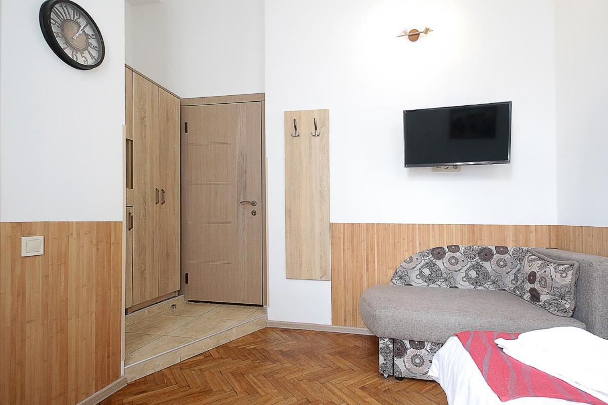 Buk Apartments On Doroshenka 29 Lvov Exteriér fotografie