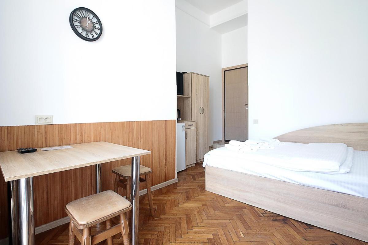 Buk Apartments On Doroshenka 29 Lvov Exteriér fotografie